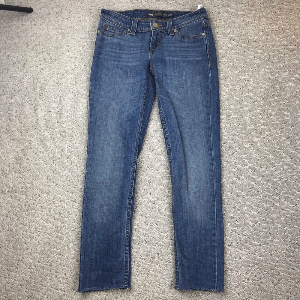 Levi’s Demi curve low rise‎ skinny size 25